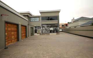 4 Bedroom House For Sale in Ocean View, Swakopmund