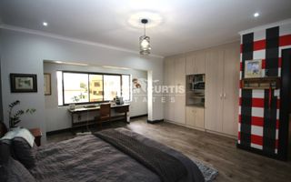 4 Bedroom House For Sale in Ocean View, Swakopmund