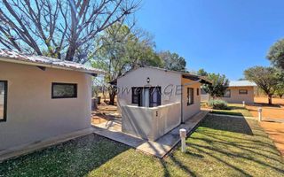 8 Bedroom Small Holding / Plot For Sale in Otavi