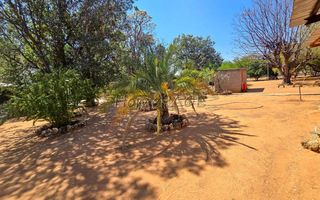 8 Bedroom Small Holding / Plot For Sale in Otavi
