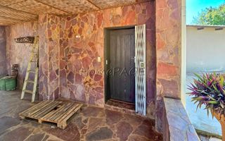 8 Bedroom Small Holding / Plot For Sale in Otavi