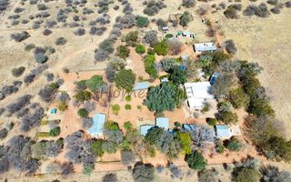 8 Bedroom Small Holding / Plot For Sale in Otavi