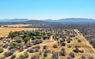 8 Bedroom Small Holding / Plot For Sale in Otavi