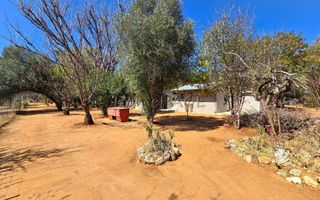8 Bedroom Small Holding / Plot For Sale in Otavi
