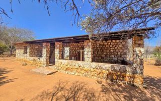 8 Bedroom Small Holding / Plot For Sale in Otavi