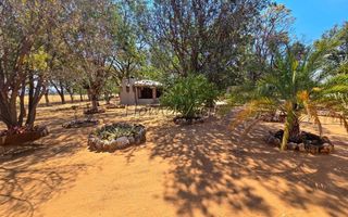 8 Bedroom Small Holding / Plot For Sale in Otavi