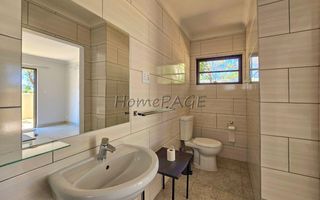 8 Bedroom Small Holding / Plot For Sale in Otavi