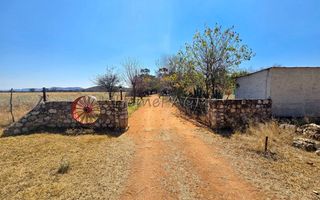 8 Bedroom Small Holding / Plot For Sale in Otavi