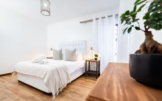 5 Bedroom House For Sale in Mile 4, Swakopmund