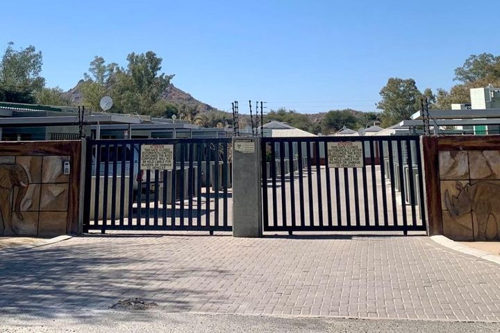 2 Bedroom Apartment For Sale in Okahandja