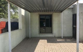 2 Bedroom Apartment For Sale in Okahandja