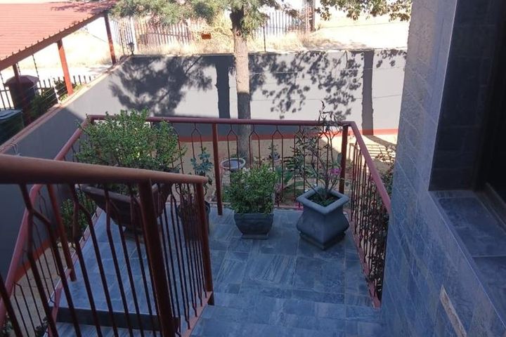 4 Bedroom House For Sale in Rehoboth