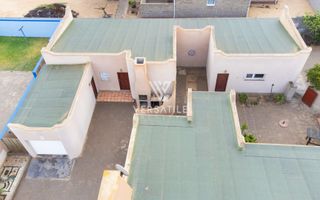 3 Bedroom House For Sale in Henties Bay Central, Henties Bay