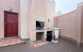 3 Bedroom House For Sale in Henties Bay Central, Henties Bay