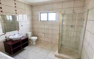 2 Bedroom House To Rent in Dolphin Beach