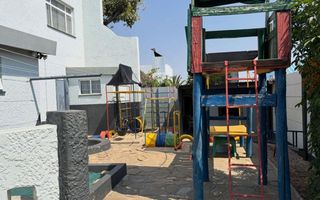 5 Bedroom House For Sale in Hochlandpark, Windhoek