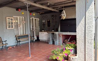 5 Bedroom House For Sale in Hochlandpark, Windhoek