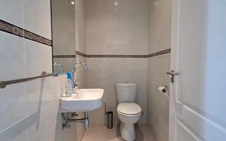 4 Bedroom House For Sale in Kleine Kuppe, Windhoek