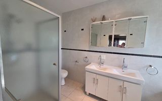 4 Bedroom House For Sale in Kleine Kuppe, Windhoek