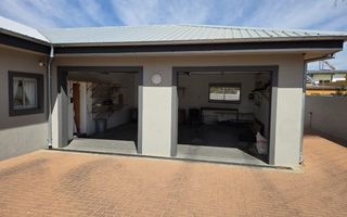 4 Bedroom House For Sale in Kleine Kuppe, Windhoek