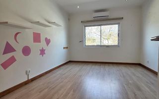 4 Bedroom House For Sale in Kleine Kuppe, Windhoek