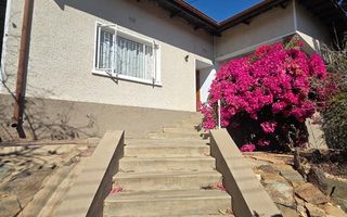 4 Bedroom House For Sale in Klein Windhoek, Windhoek