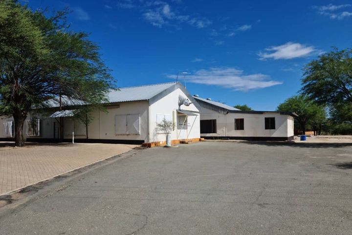 House For Sale in Brakwater, Windhoek