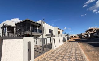 5 Bedroom House For Sale in Academia, Windhoek