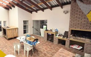 4 Bedroom House For Sale in Ludwigsdorf, Windhoek