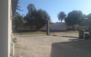 3 Bedroom House For Sale in Hermis