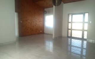3 Bedroom House For Sale in Hermis