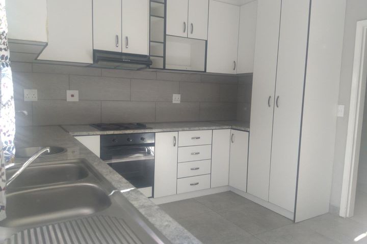 3 Bedroom House For Sale in Hermis