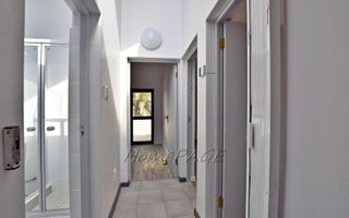 4 Bedroom House For Sale in Meersig