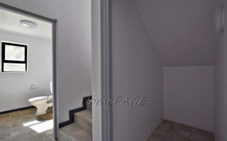 4 Bedroom House For Sale in Meersig