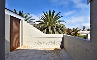 4 Bedroom House For Sale in Meersig