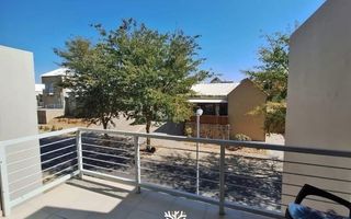 2 Bedroom Apartment For Sale in Elisenheim, Windhoek