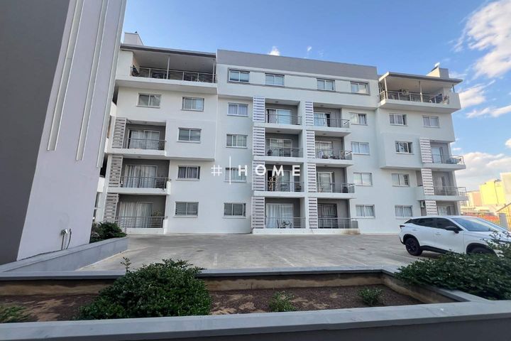 2 Bedroom Apartment For Sale in Windhoek Central, Windhoek