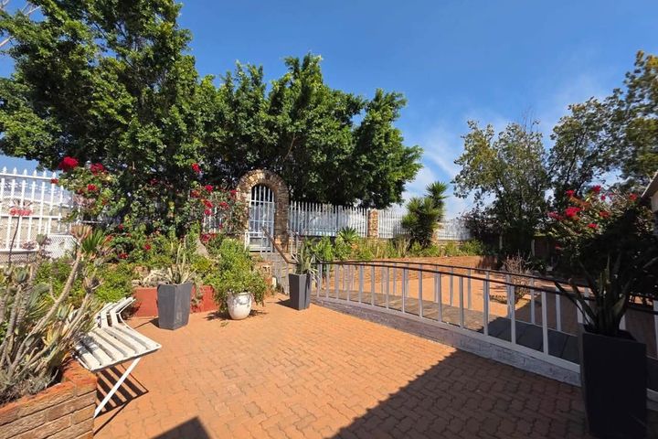 3 Bedroom House For Sale in Pioneerspark, Windhoek