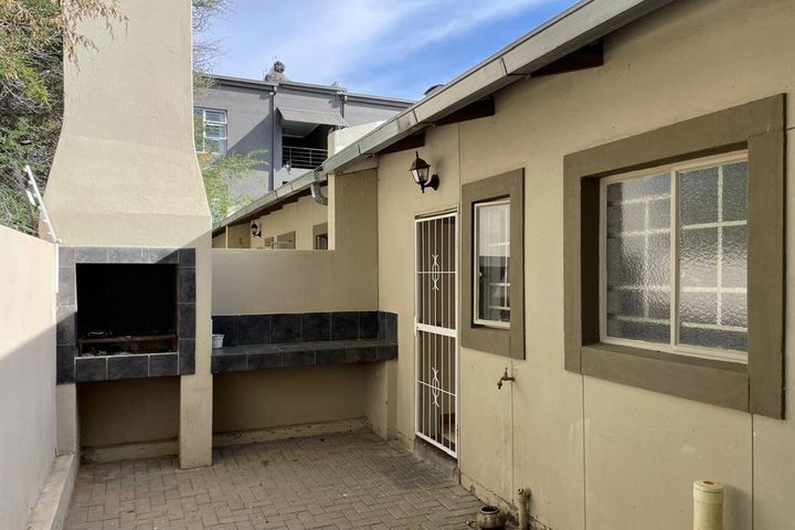 2 Bedroom House For Sale in Windhoek Central, Windhoek