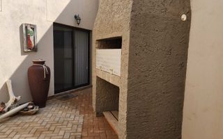 4 Bedroom House For Sale in Henties Bay Central, Henties Bay