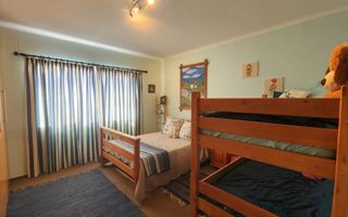 4 Bedroom House For Sale in Henties Bay Central, Henties Bay