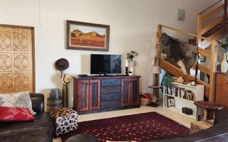 4 Bedroom House For Sale in Henties Bay Central, Henties Bay