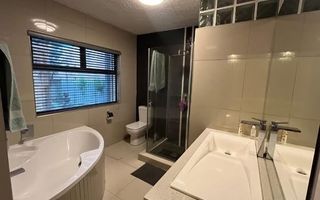 4 Bedroom House For Sale in Windhoek Country Club, Windhoek