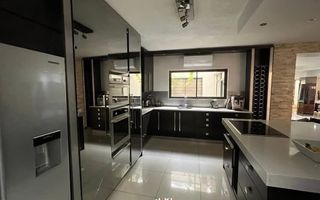 4 Bedroom House For Sale in Windhoek Country Club, Windhoek