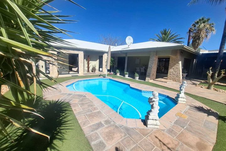 3 Bedroom House For Sale in Olympia, Windhoek