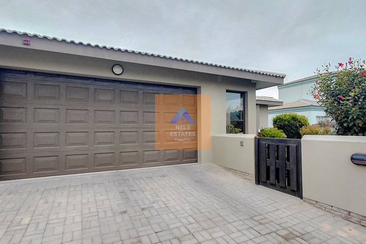 3 Bedroom House For Sale in Vogelstrand, Swakopmund