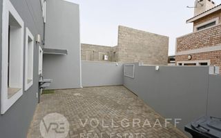 2 Bedroom House To Rent in Mile 4, Swakopmund