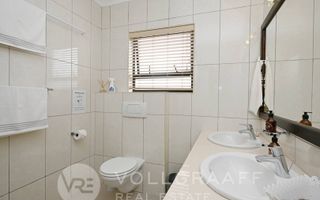 2 Bedroom House To Rent in Mile 4, Swakopmund