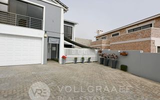 2 Bedroom House To Rent in Mile 4, Swakopmund