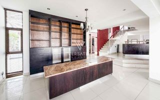 8 Bedroom House For Sale in Kramersdorf, Swakopmund